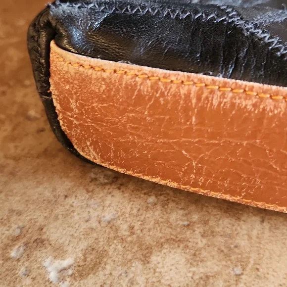 Vaan & Co Black With Brown Accent Leather Tote - Picture 7 of 16